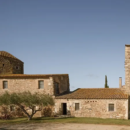 Castillo De Vallgornera Peralada