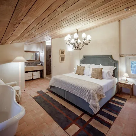 Hotel Castillo De Vallgornera *